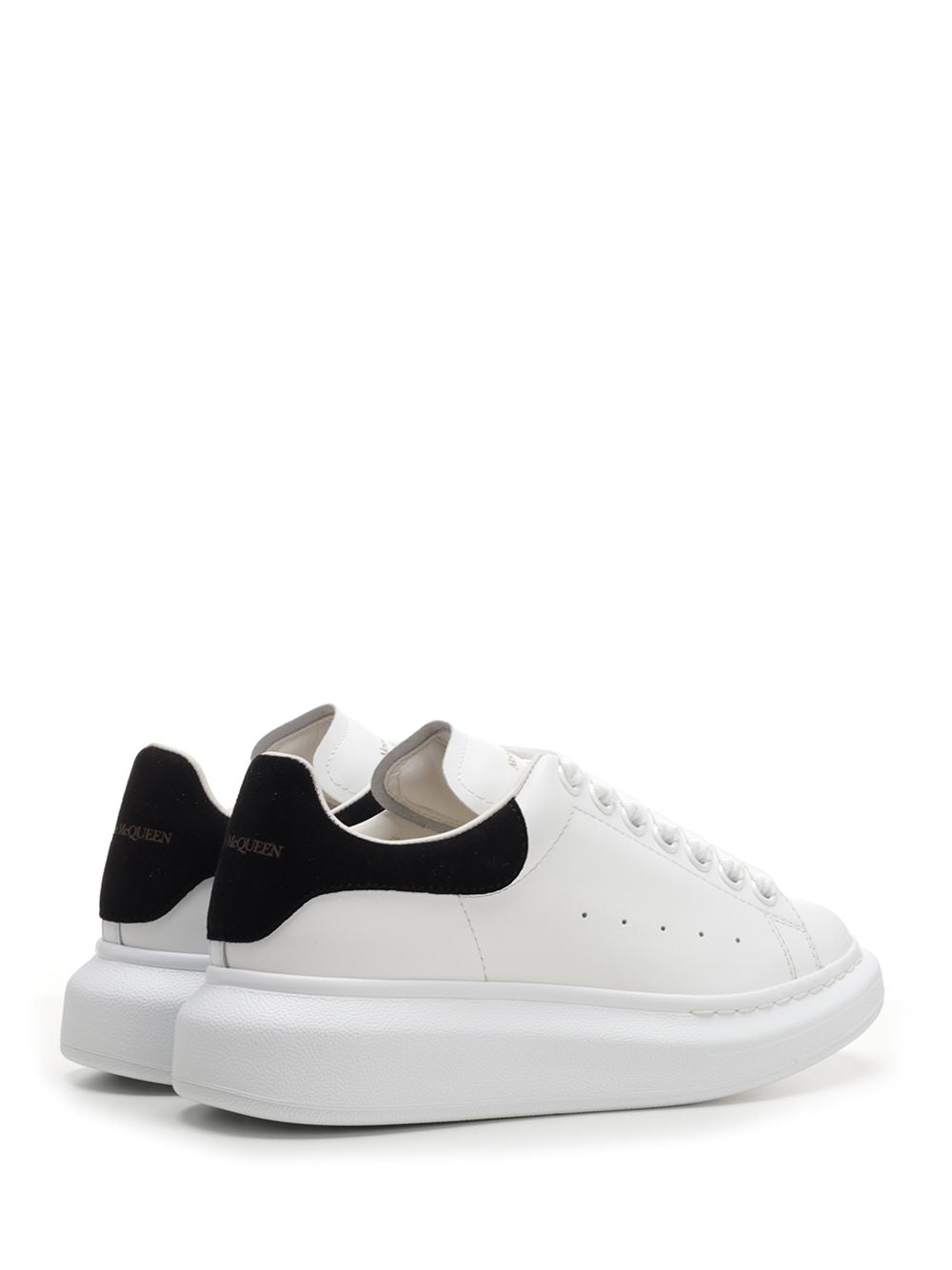 Mcqueen Oversize  With Black Heel Sneakers - White | 274827b6b155f2fab437c9fc4ea5f6c2e85ff5c5