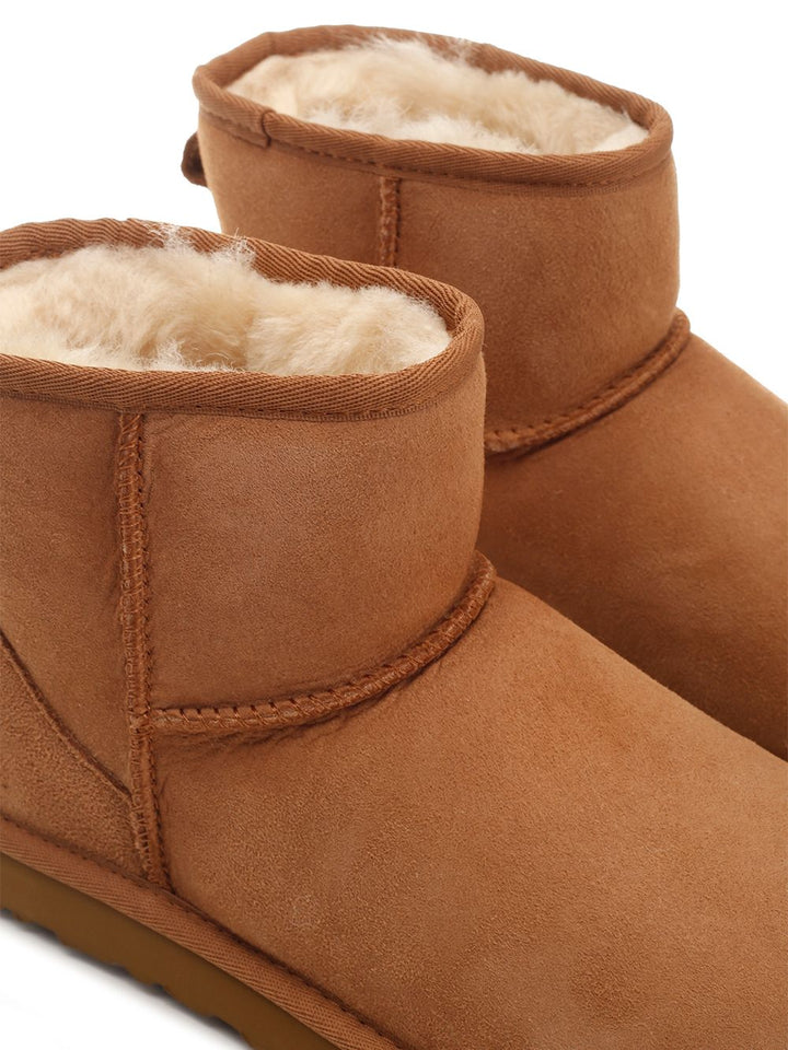 Ugg Classic Mini Boots - Brown | 60c7fae78e5adf227e92526b07f203018bea768b
