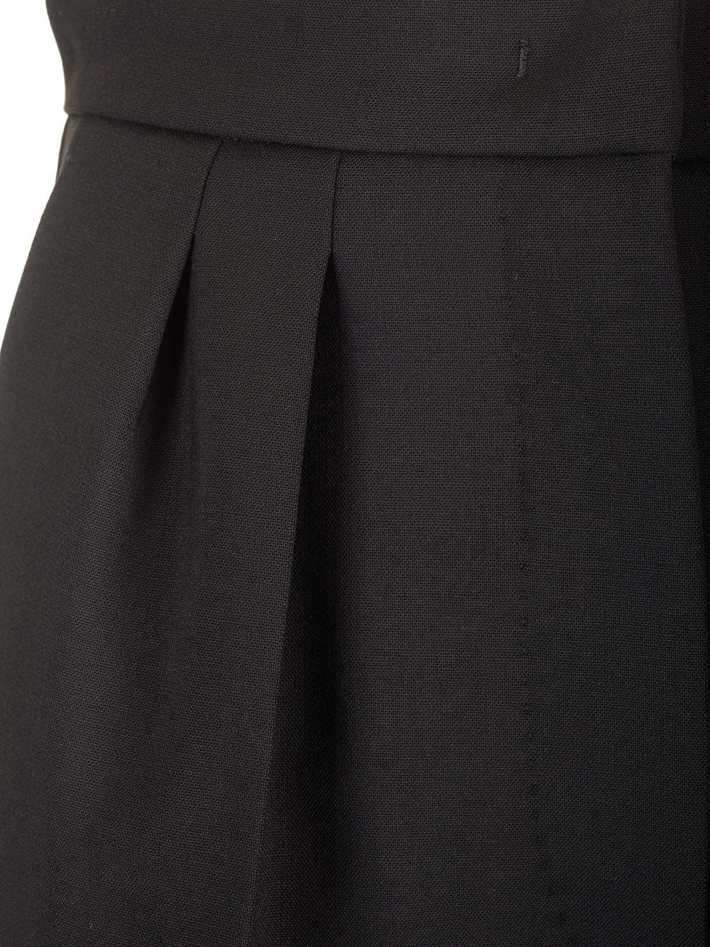 Max Mara Wool Canvas Shorts Trousers - Black | 52a92661b8b3b6e33198f656f3896d77b5b7006d