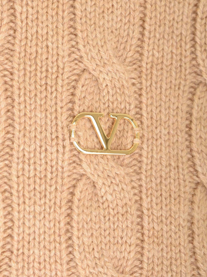 Valentino Garavani Cable Knit V Logo Detail Sweater Knitwear - Beige | eda7c97e60b8d7538db8dbb1a2cb7cf71b6b62d6