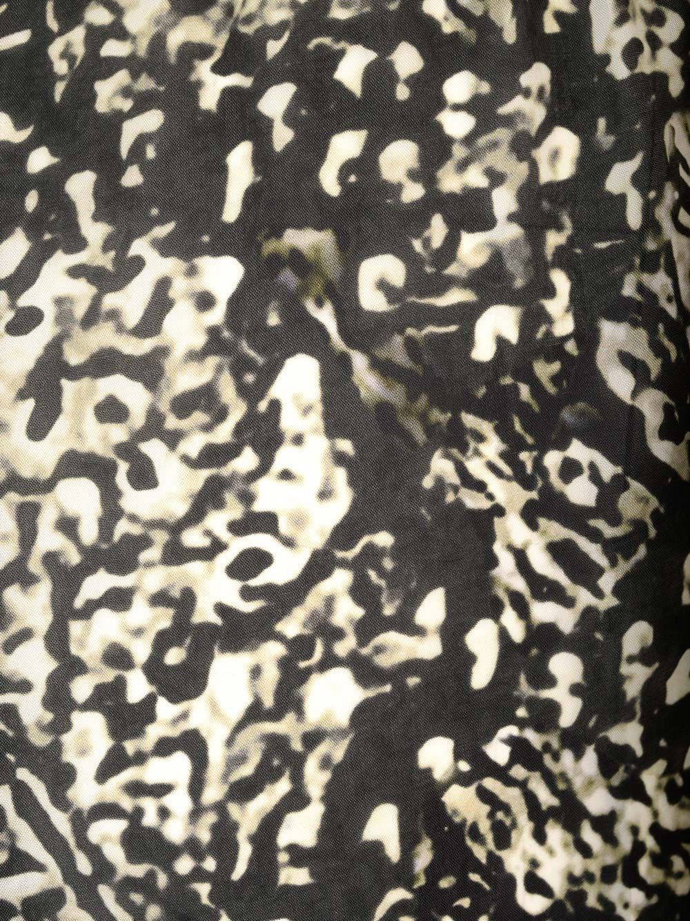 Rick Owens Shorts With Japanese Print Trousers - Black | 9b0eac6ff4e110210f26884e84d5ebfefe69040b