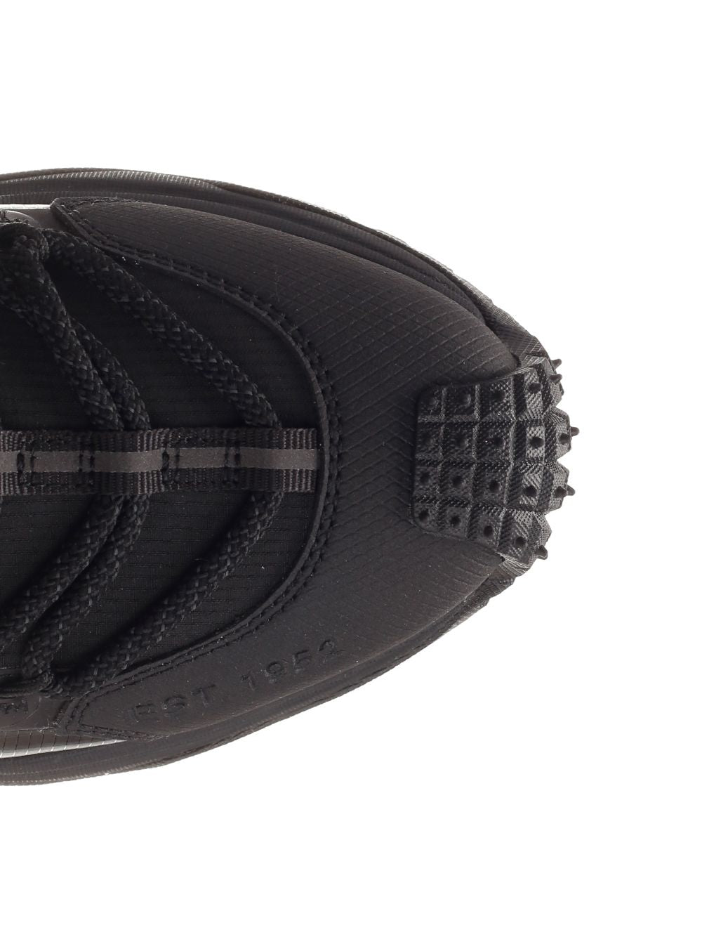 Moncler Trailgrip Lite 2 Sneakers - Black | e105ba14f458bd551d7e54e2e85435524c484878