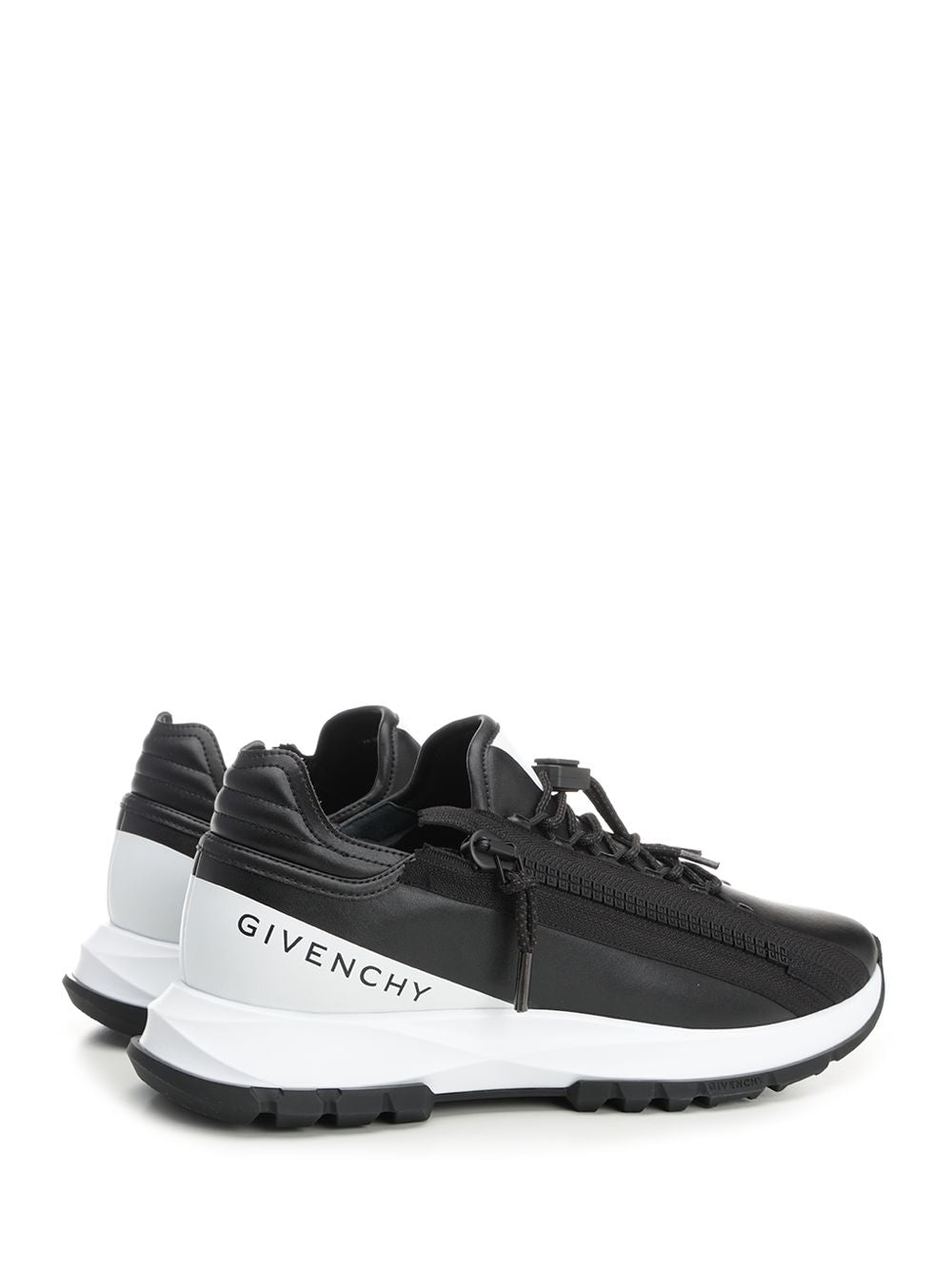 Givenchy Spectre Sneakers - Black | 523c781a107567371ab331af5f10b9fbb4af5556