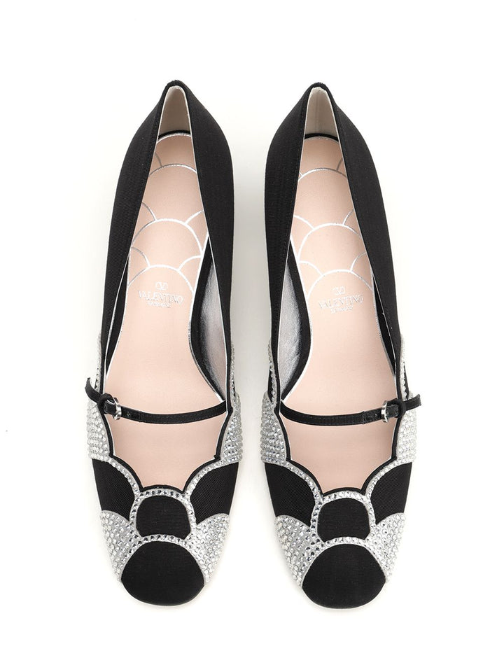 Valentino Garavani Bowow Pumps - Black | 96518f3afc18a109c370bd882f6b0d34f426d07e