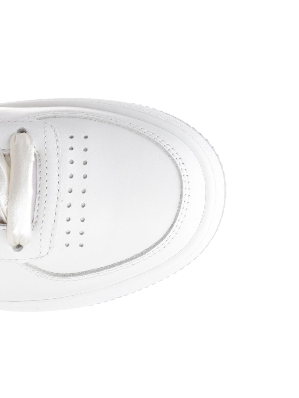 Givenchy G Move Sneakers - White | b5dfafa525782fe4d591f3bf3a0e8dded6058942