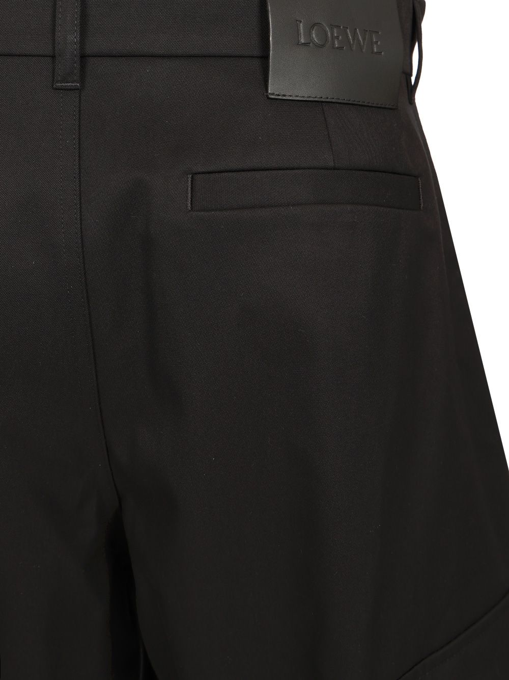 Loewe Cotton And Silk Cargo Pants Trousers - Black | 3595a68be18f07c72a111e81ebc8a204f0742222