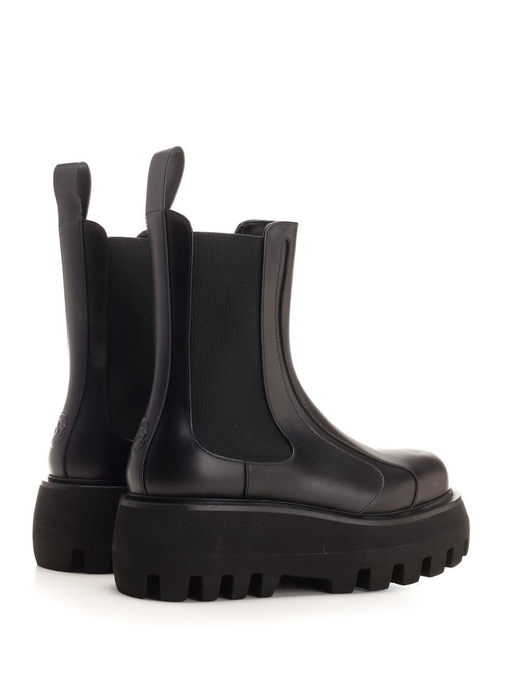 Mcqueen Chelsea Sofa Boots - Black | 8f6582f3ca1f25e66d17555ba3b672b9480f5c45