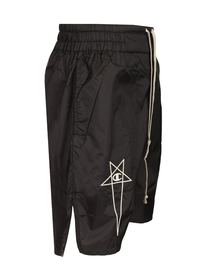 Rick Owens X Champion Bermuda Shorts With Drawstring Trousers - Black | 7781b298e2f388a332a22117a89ac028e3a5aa3a