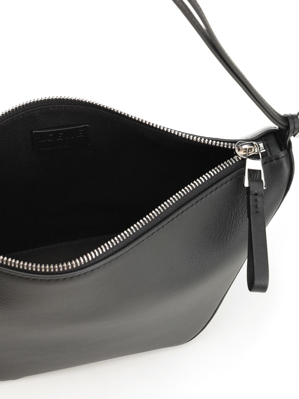 Loewe Hammock Shoulder Bags - Black | de8b25b82bc8ead12a40f805723589c902cea144