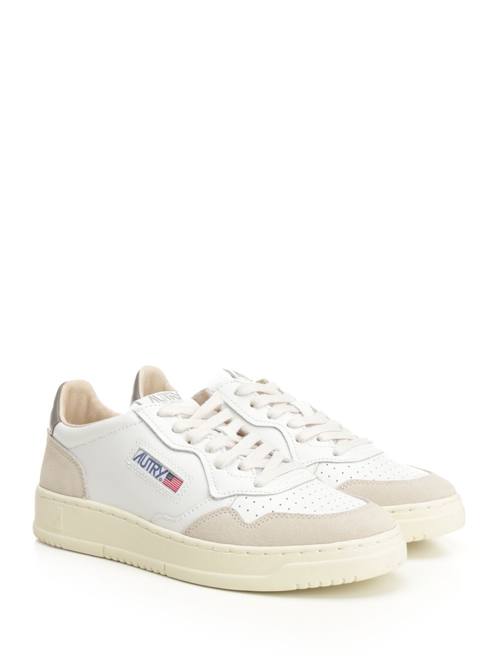Autry  Medalist Low Sneakers - White | be423e71042b066566e6132355b8444fb292f52f