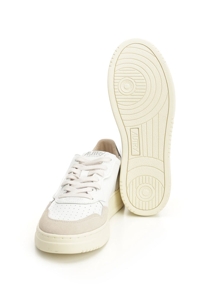 Autry  Medalist Low Sneakers - White | 72d92434ed97b34d13a8b52f9e1e541d6e7967de