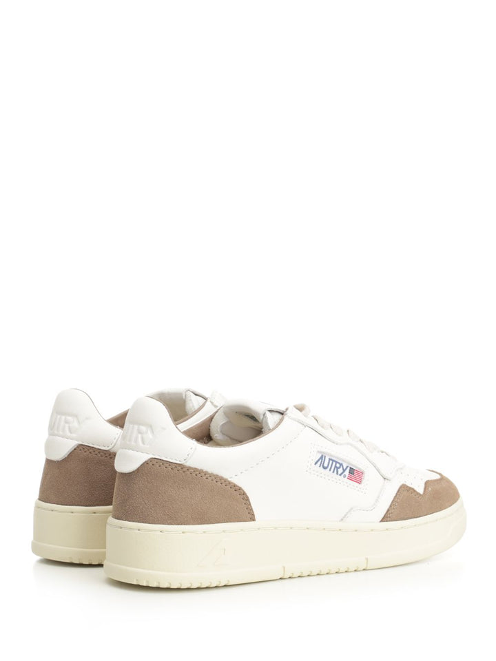 Autry  Medalist Low Sneakers - Brown | 07f2559f31c9e8d54adaae37583428419c8635a4