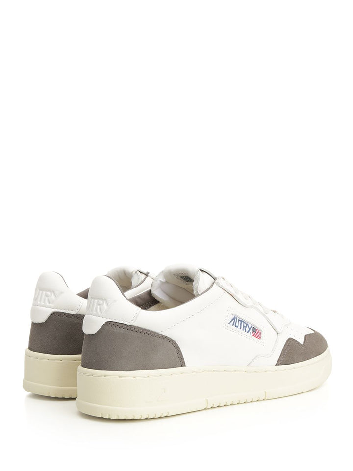 Autry  Medalist Low Sneakers - White | 1145eb0e2aaa56ccd8b22bf57f6cc306aae0b164