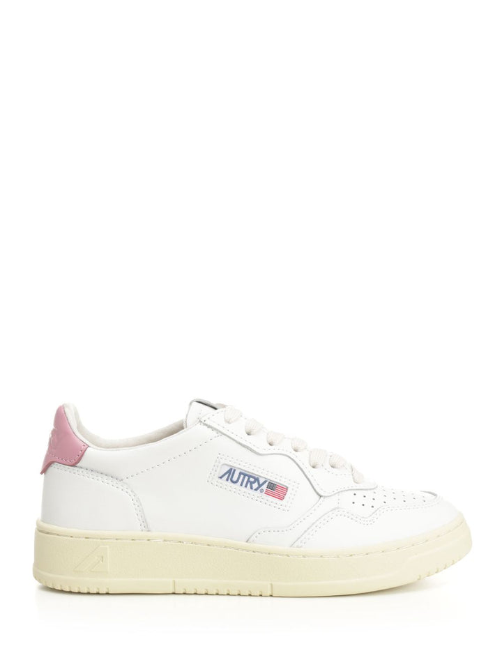 Autry  Medalist Low Sneakers - White | 8df4455a52a5d63923baa8c25446d8a2994964e1