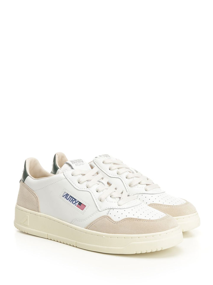 Autry  Medalist Low Sneakers - Gold | e403d191604b364b5c5f90622bb58739ed16a1e2