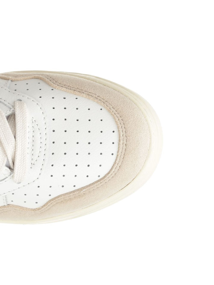 Autry  Medalist Low Sneakers - Gold | 221338a2130e20a314ccd2a3b1c7b3f656d50650