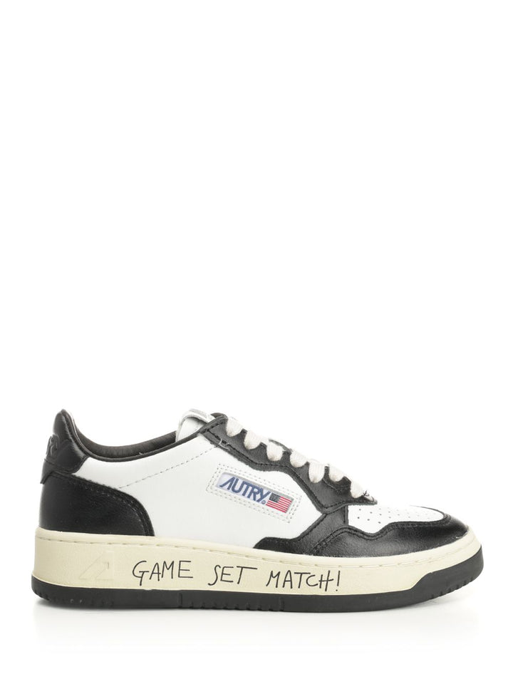 Autry  Medalist Low Sneakers - Gold | 40deedf85a7455e3cc3bd1fcc4fe2aaee4226571
