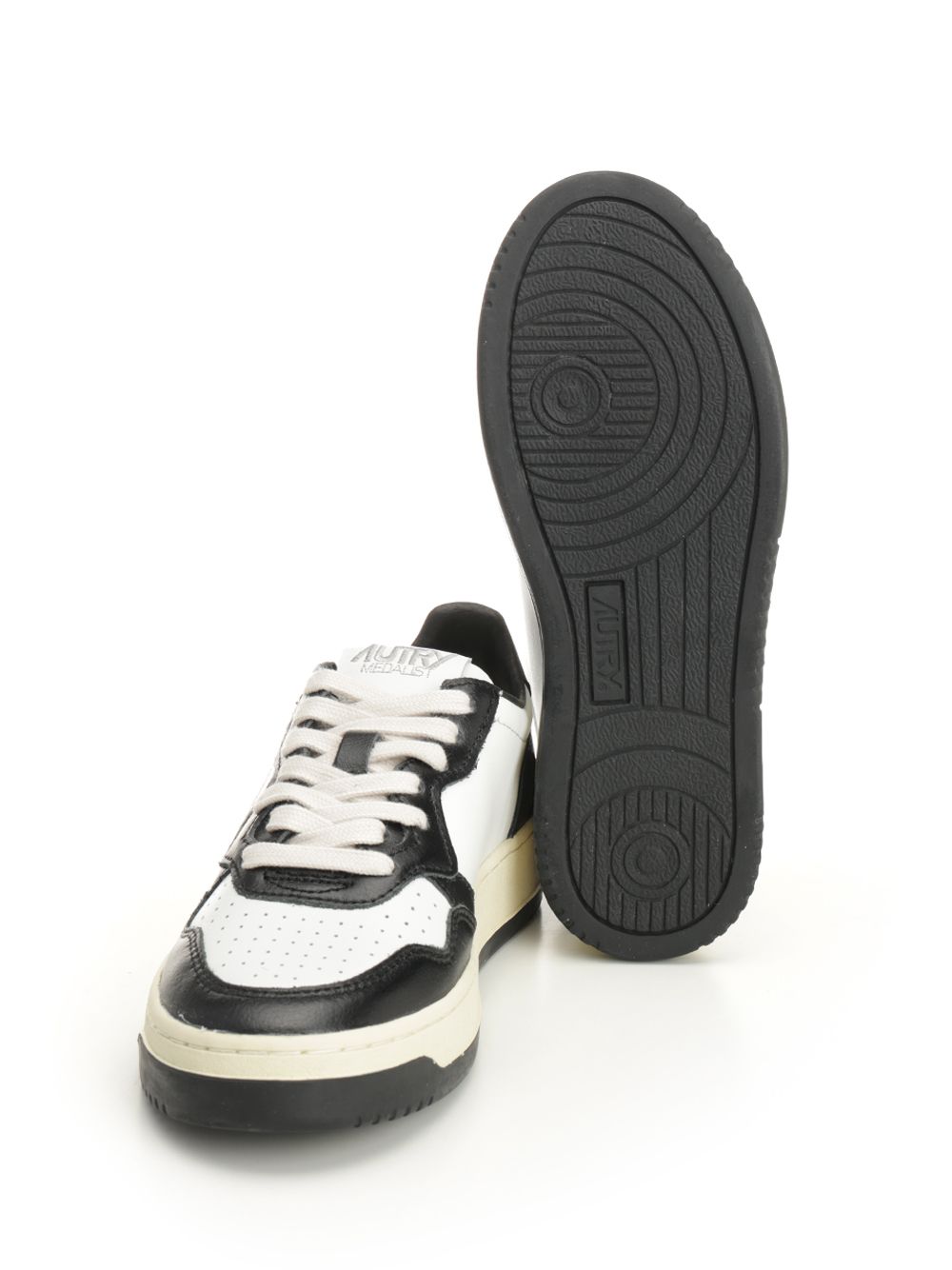 Autry  Medalist Low Sneakers - Gold | 9c0309c01d18778a1bbf61b45547d2987f0df238