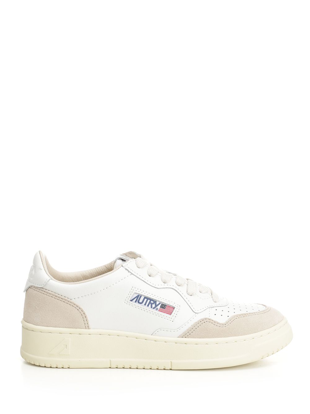 Autry  Medalist Low Sneakers - White | ffc46751fc5bb4a25ac39671799daced8f3d0e14
