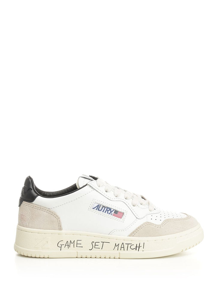 Autry  Medalist Low Sneakers - Gold | ae22b506e1d7fd912bd2076c0b6a43da0c74e442