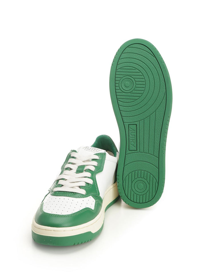 Autry  Medalist Low Sneakers - Green | 7ee004643f10776fd7a42999bdab9dc88ef4e1fb