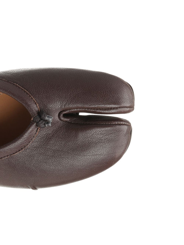 Maison Margiela Tabi Pumps - Brown | d537acf19475b72b5c4b2522504adf63d9e58c2e