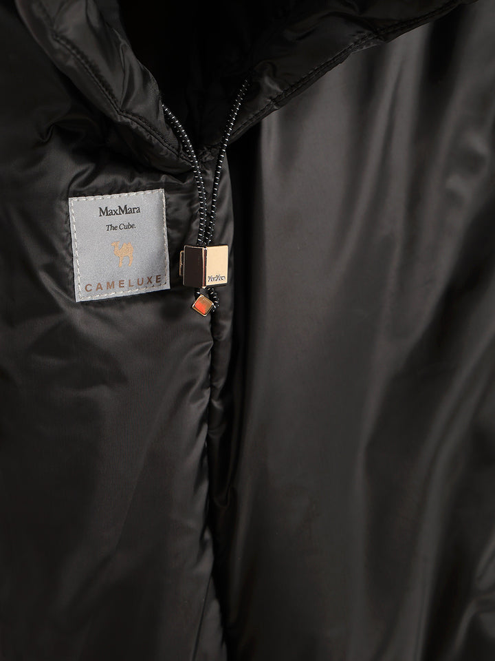 Max Mara The Cube Padded Cape With Hood Coats - Black | 777d8f7bf49b98fcc89791cdb6298020fc72238e