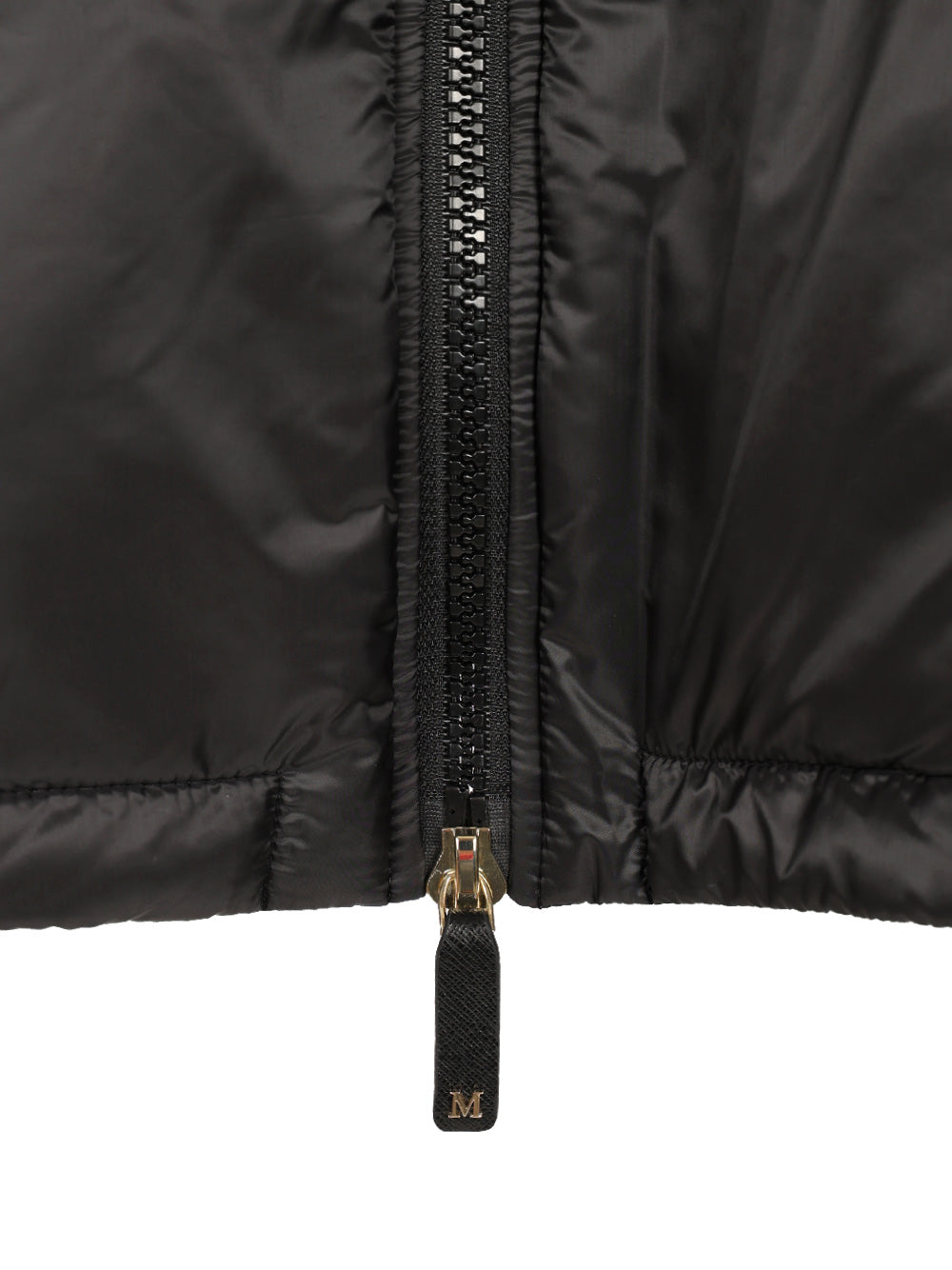 Max Mara The Cube Padded Cape With Hood Coats - Black | e0e2432e3b1b437c8a3de8c7443356e13a6cf04d