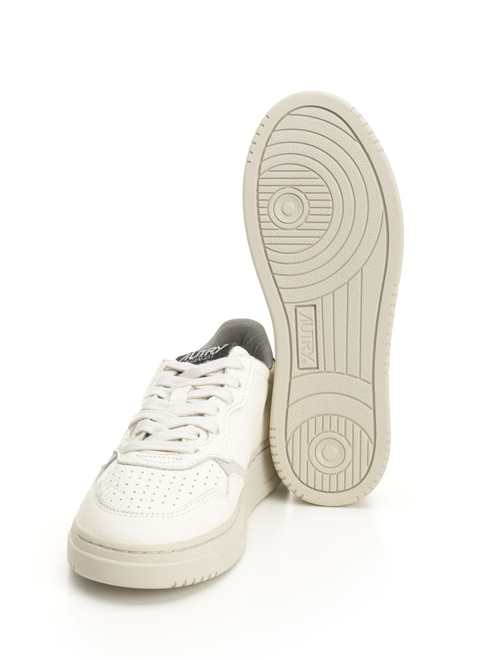 Autry  Medalist Low Sneakers - White | b2b12c20efa6d101c51da61b58c1447509df03ee