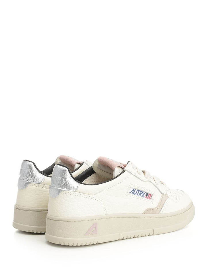 Autry  Medalist Low Sneakers - White | fcc271a0836e94cd9c8013eca3bcbc20d5ef35df