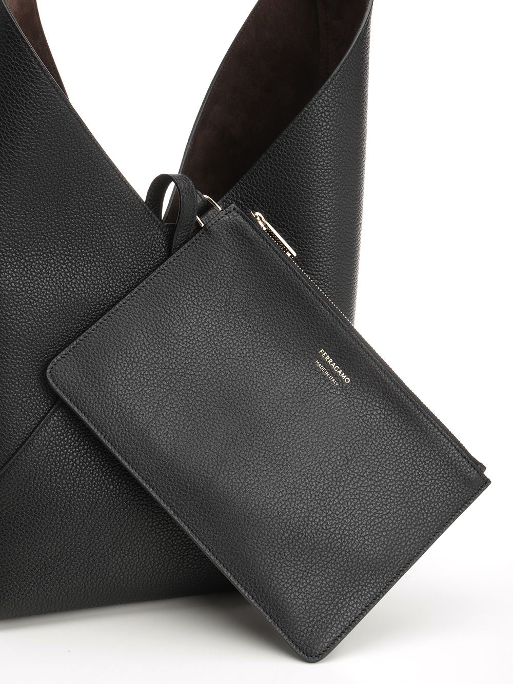 Ferragamo V-Shaped Shoulder Bags - Black | 424e0081f05911fe0df46294de6921912e5ea710