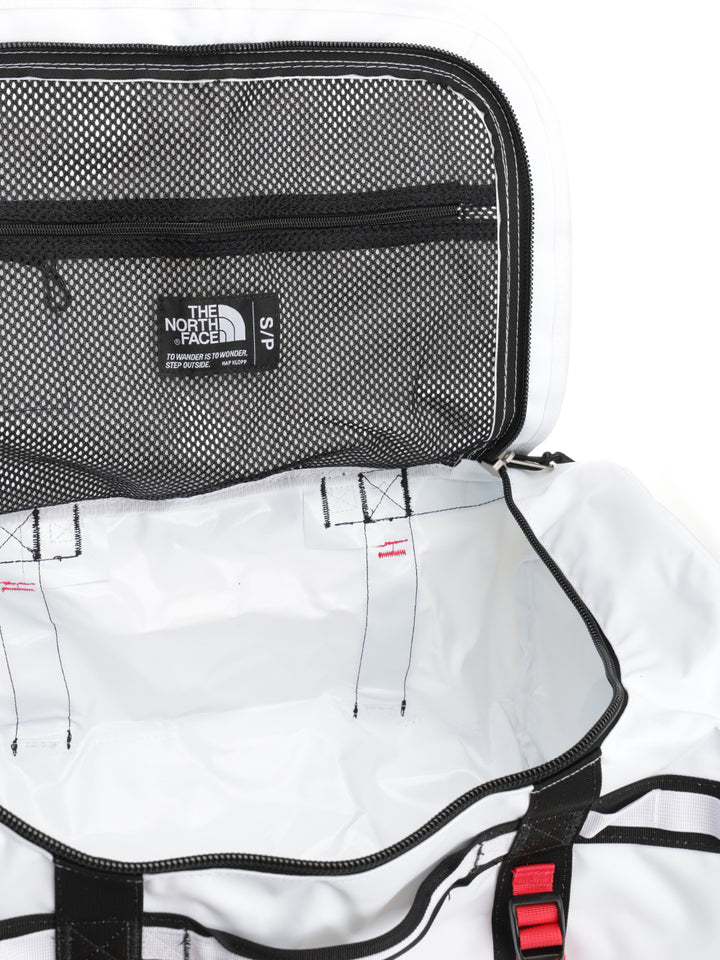 The North Face Duffel Base Camp - S Travel bags - White | fc80d040bc86eb3f5462b6fa4f409773ebcced9b