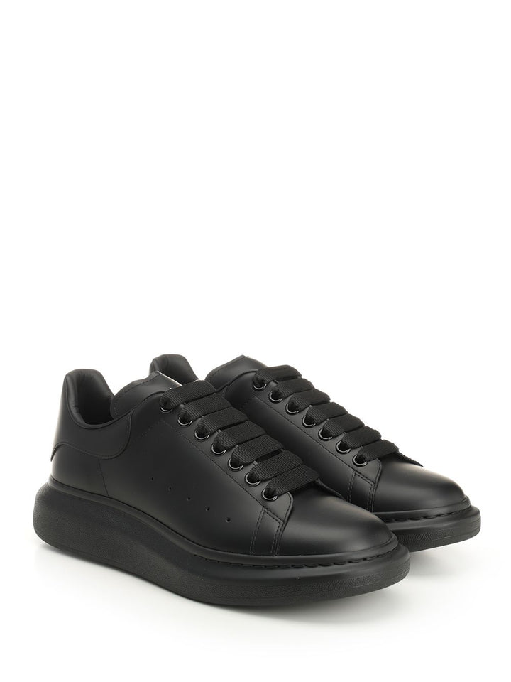 Mcqueen Oversize Sneakers - Black | 9f5df6b92f7b22909324ba769705d810c8c4b3b8
