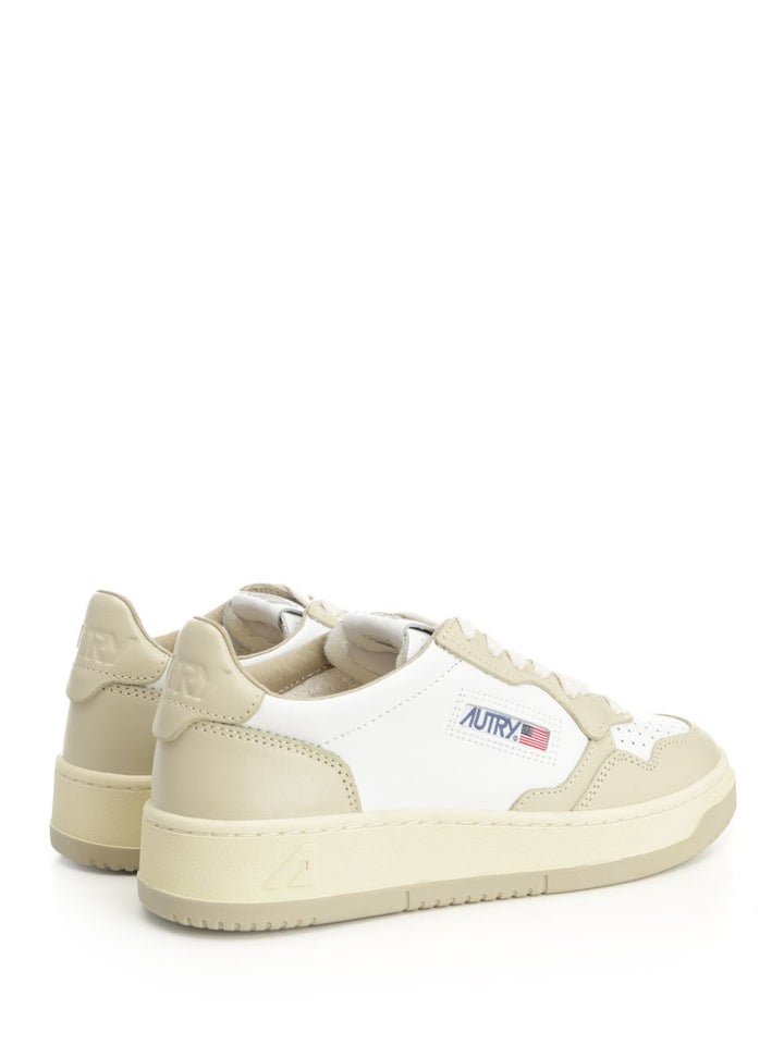 Autry  Medalist Low Sneakers - Beige | fe1d3b2406dfee656e478096c3702e20345afce5