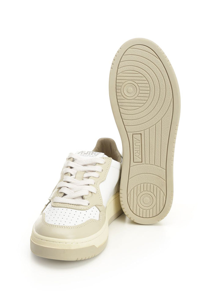 Autry  Medalist Low Sneakers - Beige | 89231d98cf423fb436b84f74c77864f4a31b03f7