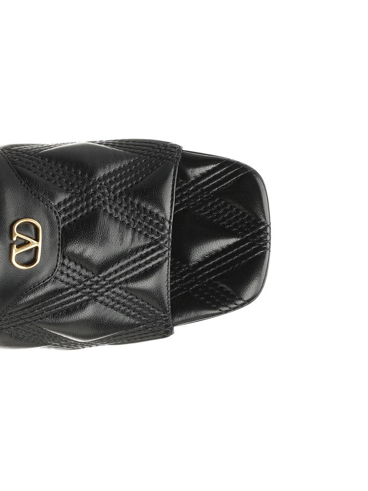 Valentino Garavani Quiltie 67 Sandals - Black | 2a084fc9bf6d850c573dd810906ca11406620893