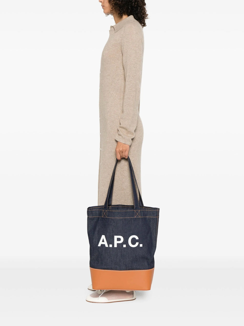 A.P.C. Totes - Brown | 0dfbf96b1463252cf31a125fd52151c80b560f3a