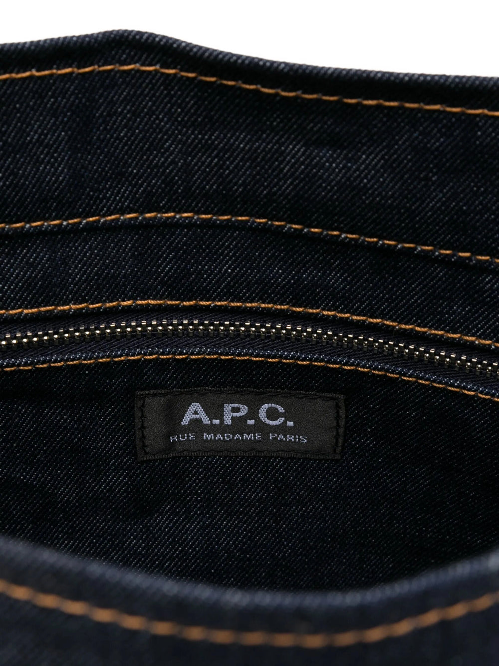 A.P.C. Totes - Brown | d2131e646c38021c7f408dd7d9b90d8d4d1bdc35