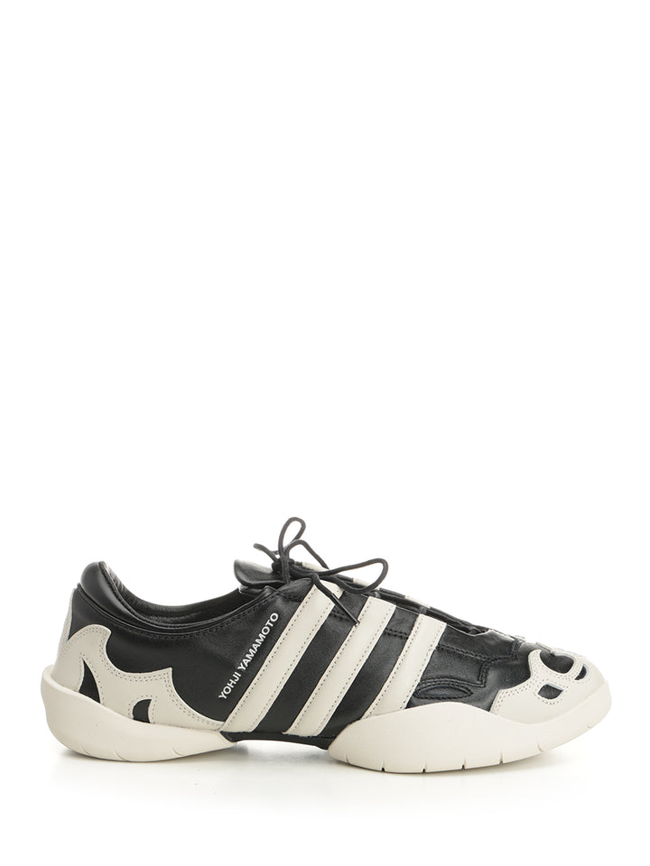 Adidas Y-3 Y-3 Regu 2002 Sneakers - Black | bfdae488caa1fb753ba386d98b3ede98a499e91a