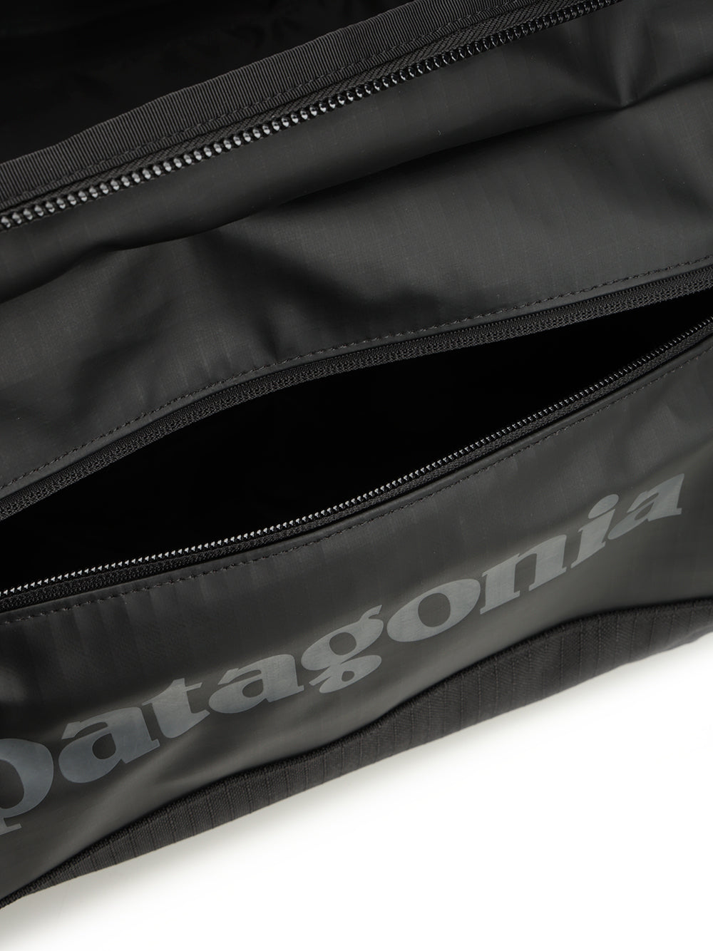 Patagonia Black Hole® Travel bags - Black | 0de0d23df2d35d6dec4047808cfb55f10c55ced4