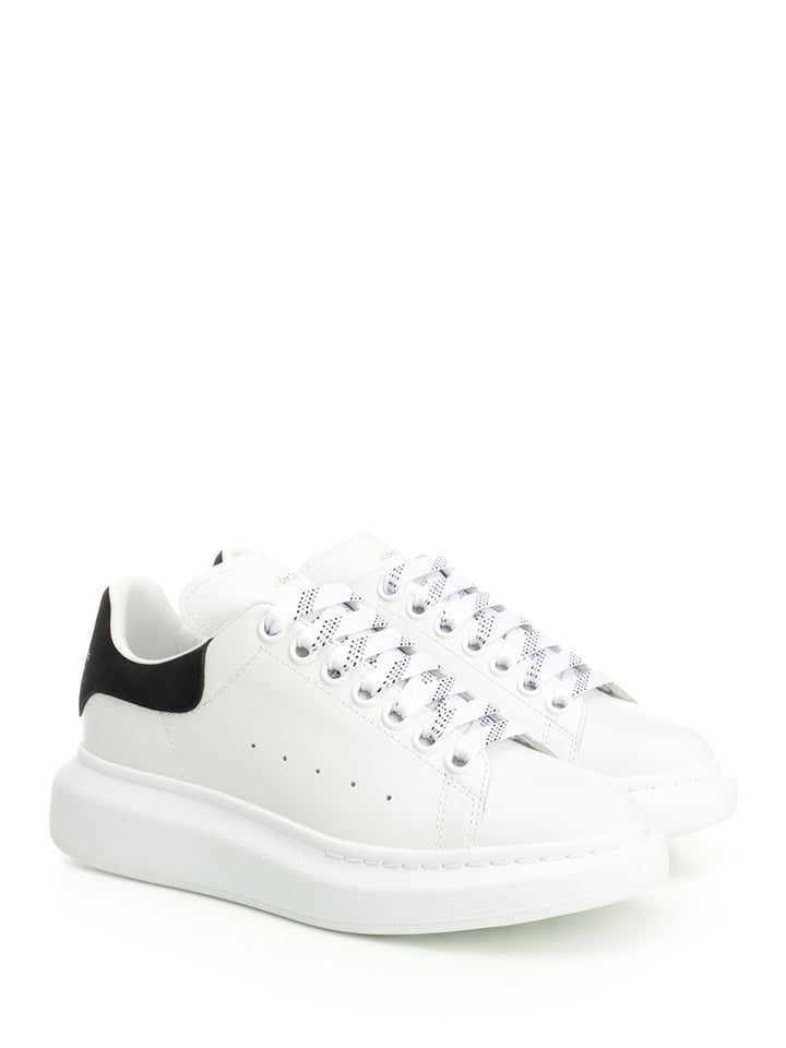 Mcqueen Oversize Sneakers - Black | 08b3c1246774764e488a58599c5a5ed139740881