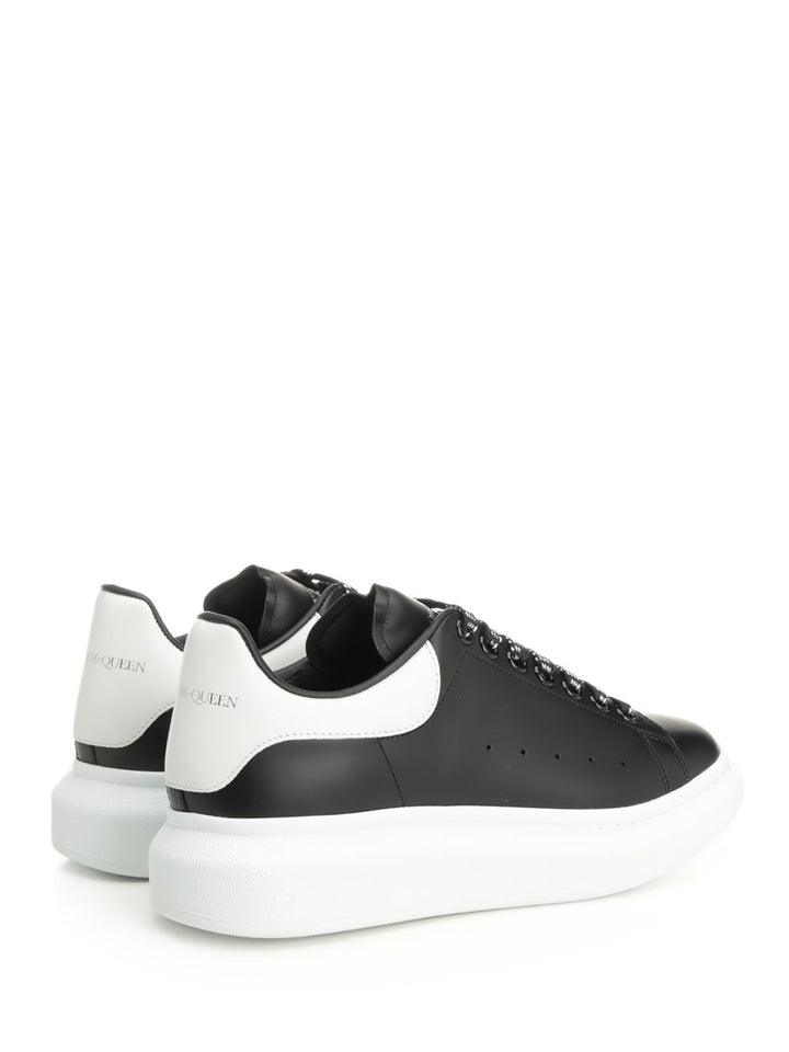 Mcqueen Oversize Sneakers - Black | 4c7e10bcfc637fe82fb37dae052c932ff87e0ead