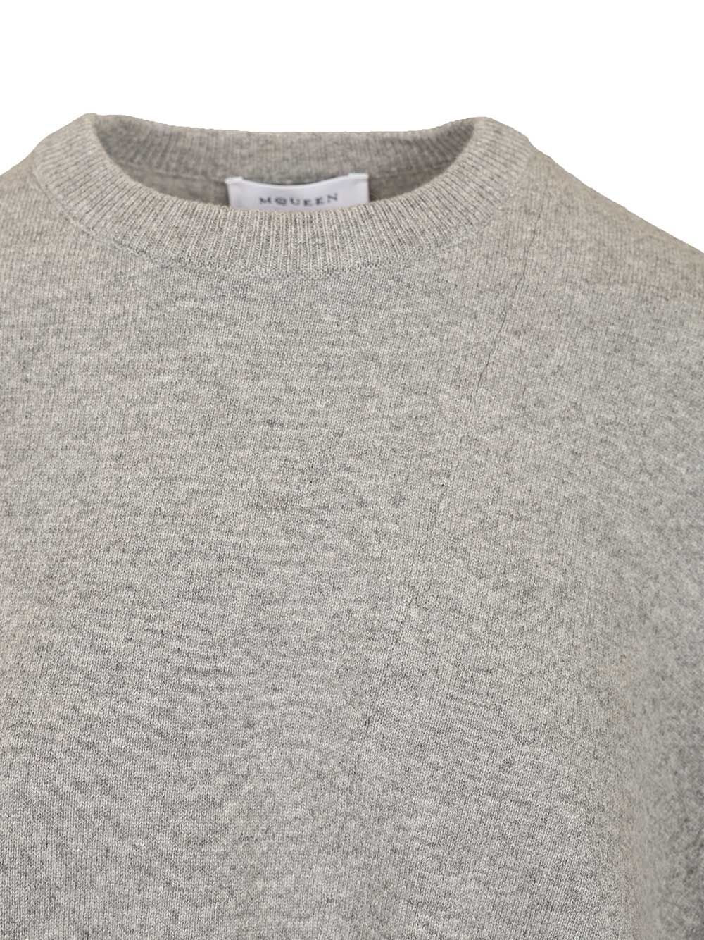 Mcqueen Asymmetrical Cashmere Crew Neck Sweater Knitwear - Grey | 19256009c8f8a182fe91bdd6b11dc4abb11c5b37