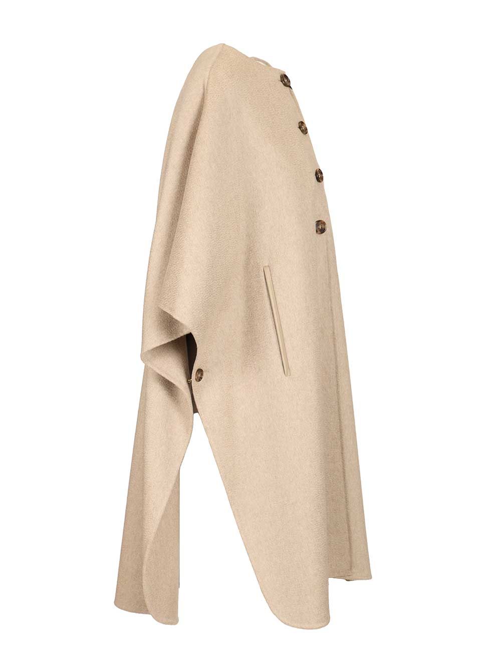Max Mara Long Cape Scarves And Foulards - Beige | 758af5f7e9adbfb94b9b06b31de7669547806971