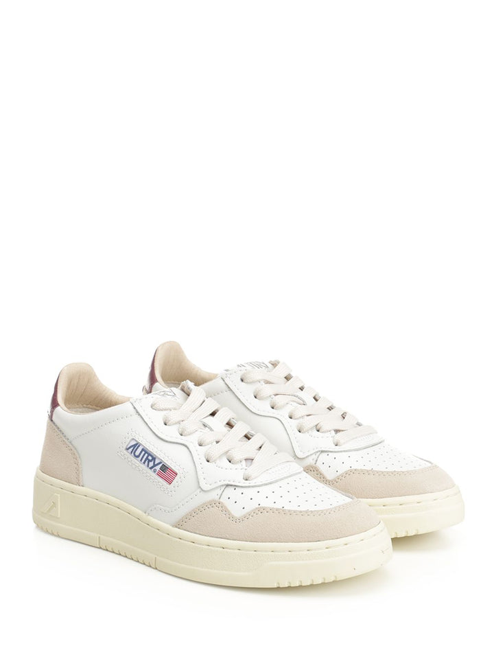 Autry  Medalist Low Sneakers - White | 4c54b934aa7617555db24e25aa222e1074e1ec3d