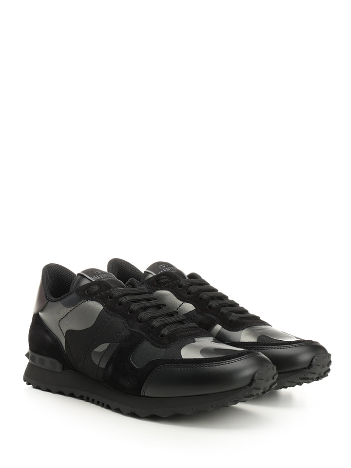 Valentino Garavani Rockrunner Camouflage Noir Sneakers - Black | 050c50534c87f1d4ba6ded96373e62170fe450bf
