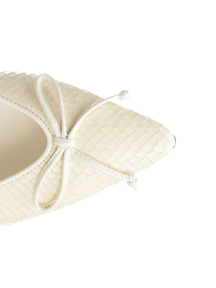 Jacquemus Tourni Décolleté Pumps - White | 891b33590ac215fc850bef7008ccaf1677e7c35e