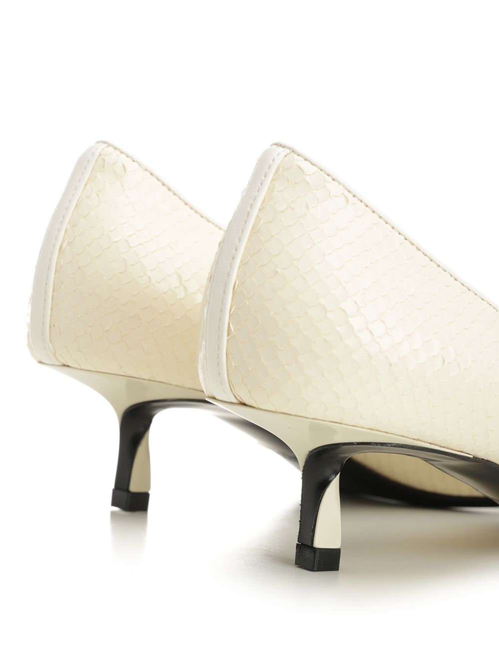 Jacquemus Tourni Décolleté Pumps - White | fcb946e766bab0681dd1d3d381026f56e4189ff5