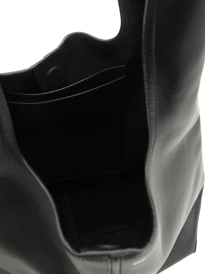 Ami Etienne Shoulder Bags - Black | 3b62c50ee1dd53cb20c71c9b1a2df1ce4ea66318