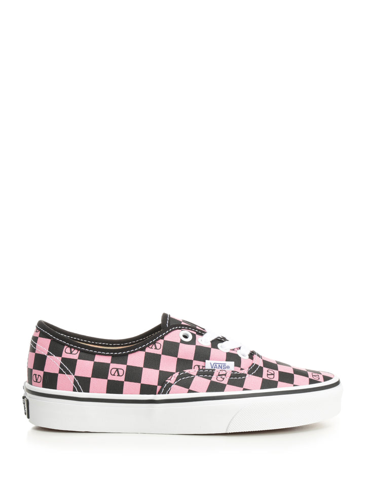Valentino Garavani Valentino Garavani X Vans Low-Top Sneaker Sneakers - Rose | d3685082f192c5e16bbfbde90dade161c498a540